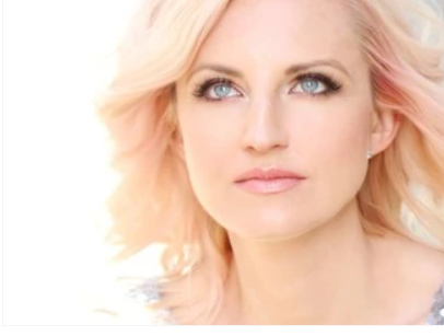 Podcast-Celebrity Psychic Laura Powers, Marianne Kehoe of MK Skin Studios & RevealU